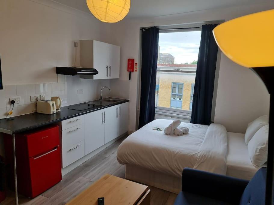 Chic & Modern Studio In Caledonian Rd Londra Exterior foto